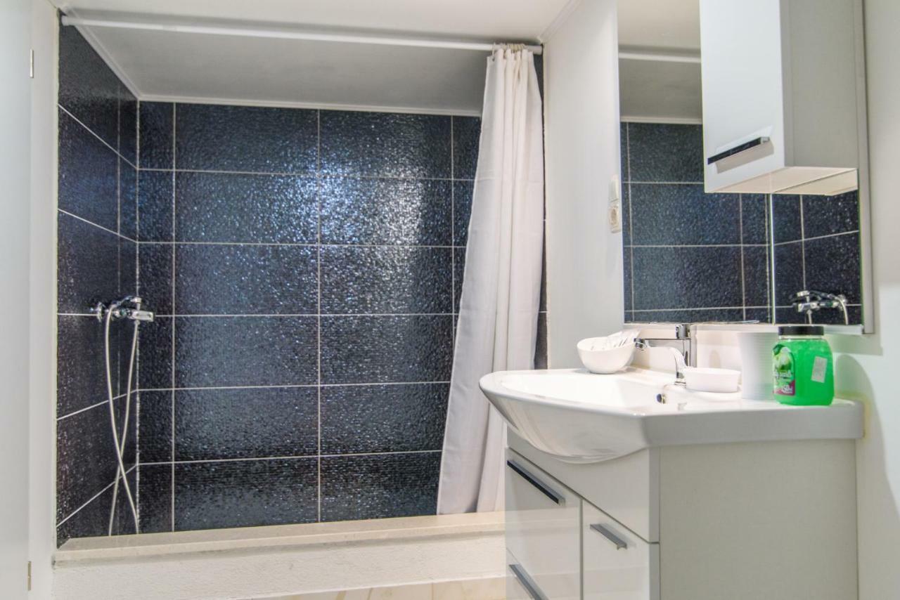 Studio Apartman Rea Trogir Exterior photo